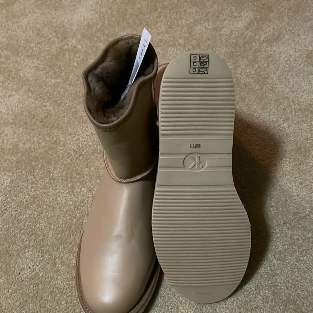 Men’s size 11 shoes
